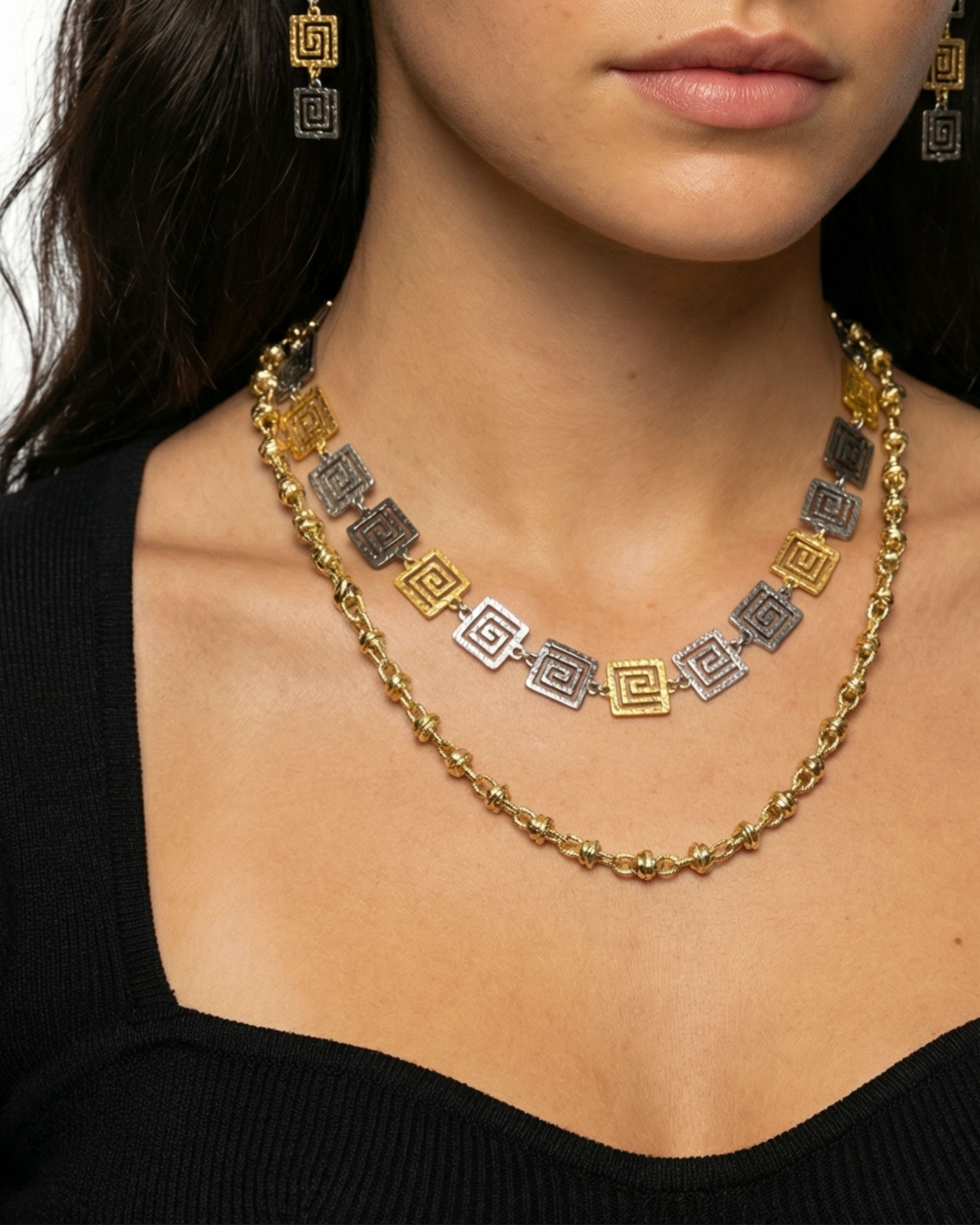 BOLD TRINITY NECKLACE