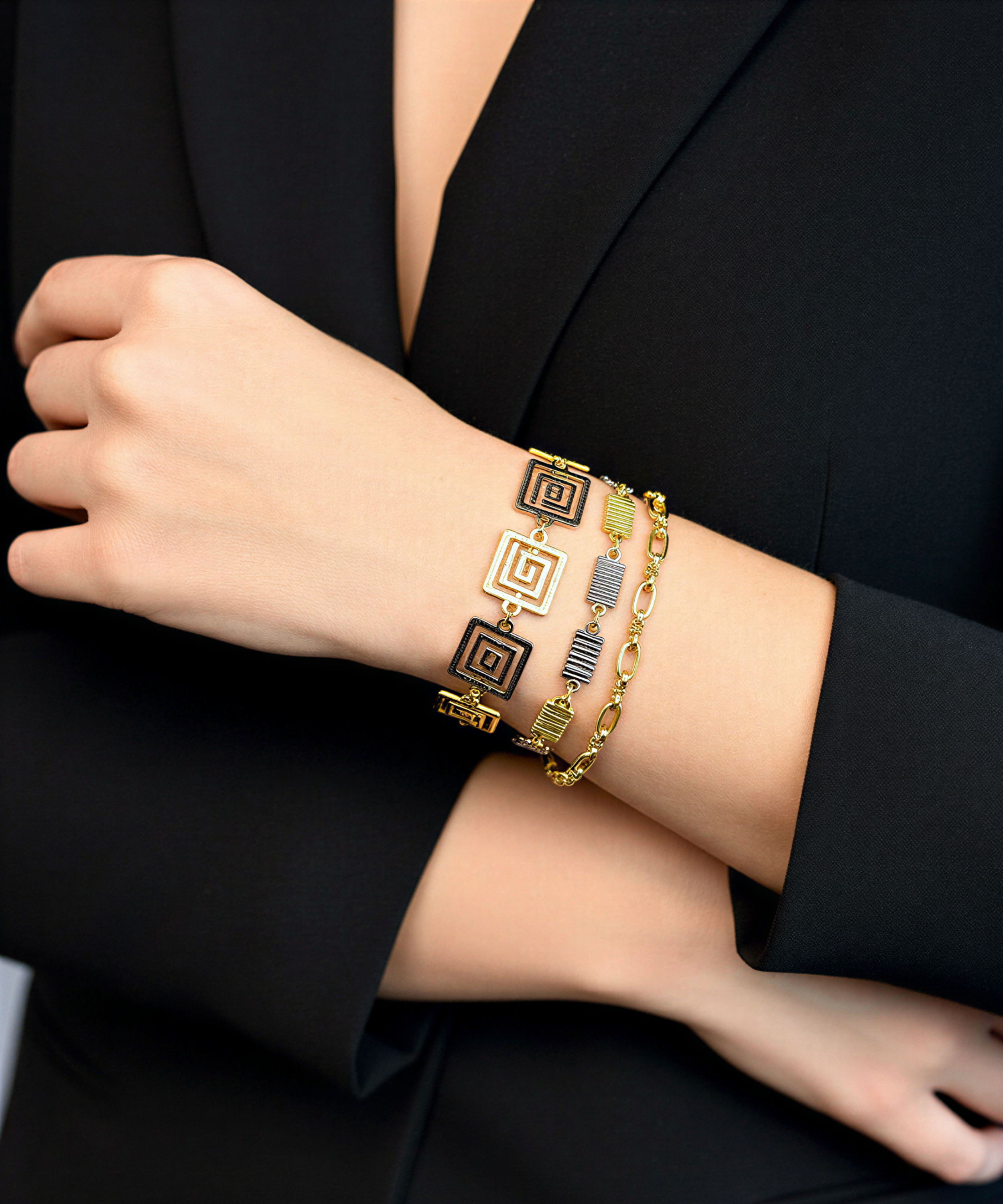 GENTLE TRINITY BRACELET