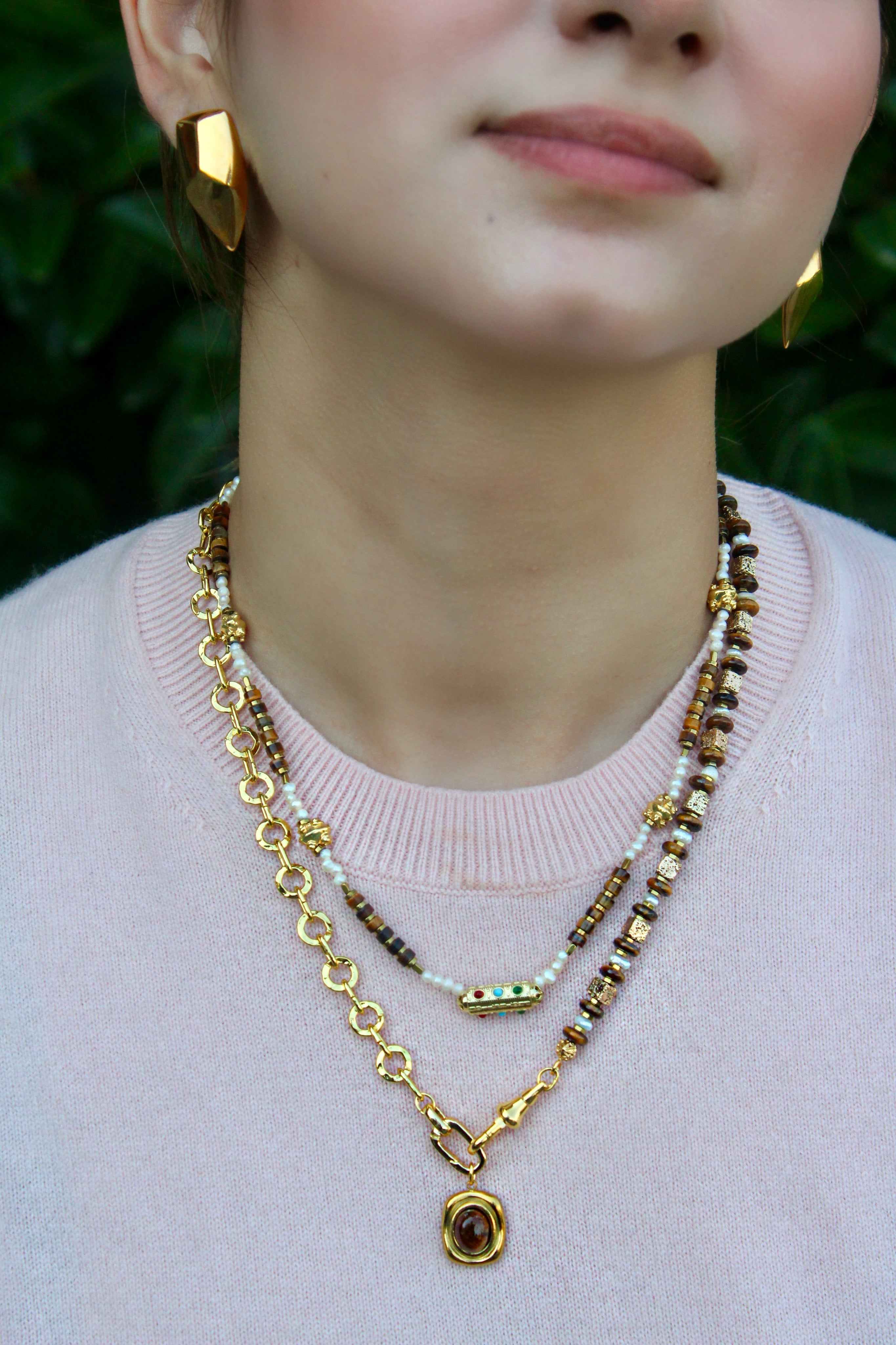 YOUR SIDE AMBER KOLYE