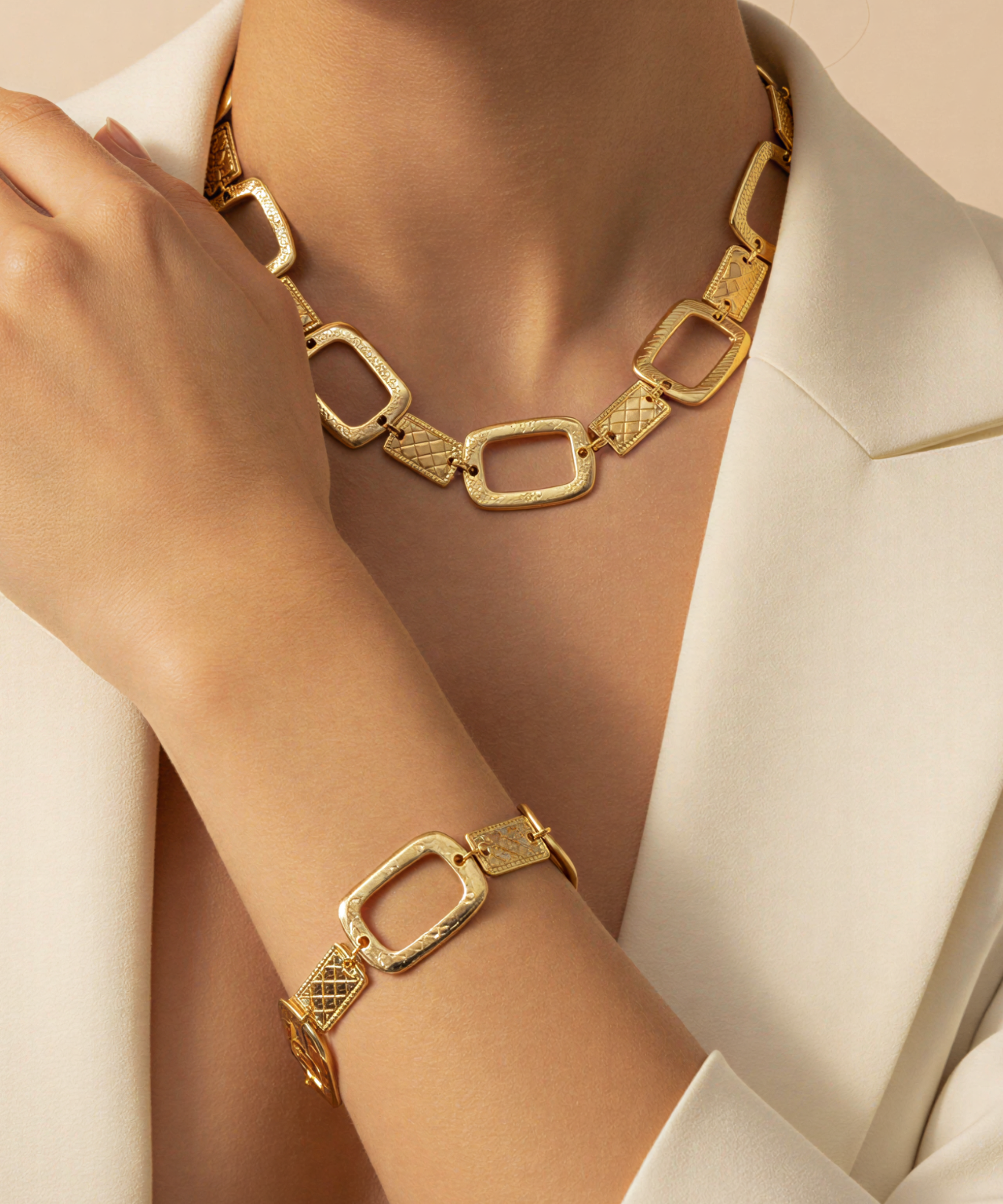 GOLDEN FRAME GOLD PLATED BRACELET