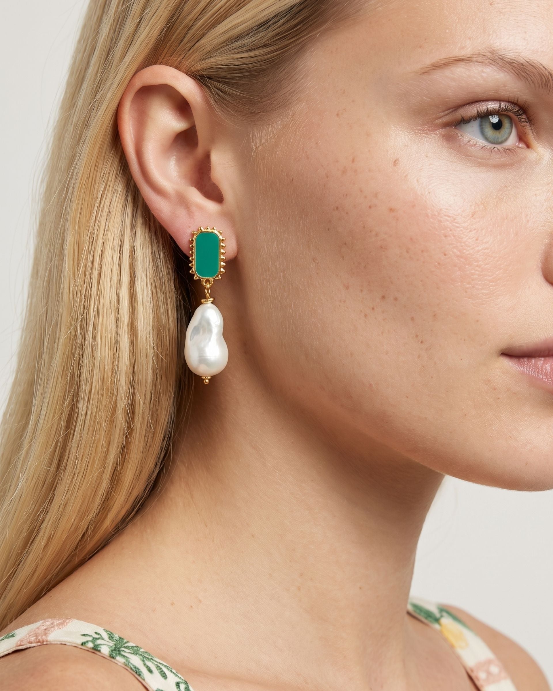 PORTOFINO EMERALD BAROQUE PEARL EARRINGS