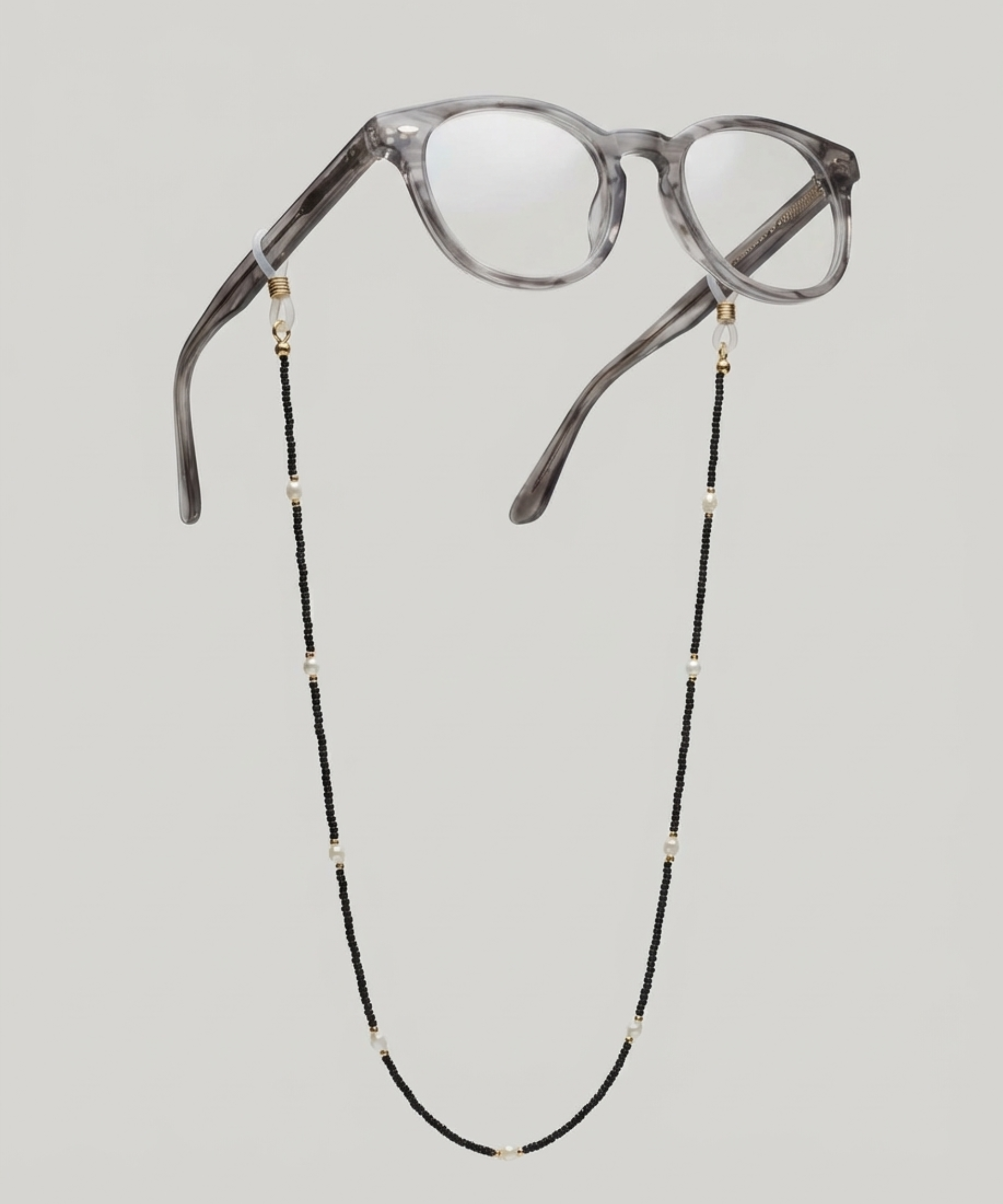 BLACK BEADED PEARL GLASSES CHAIN