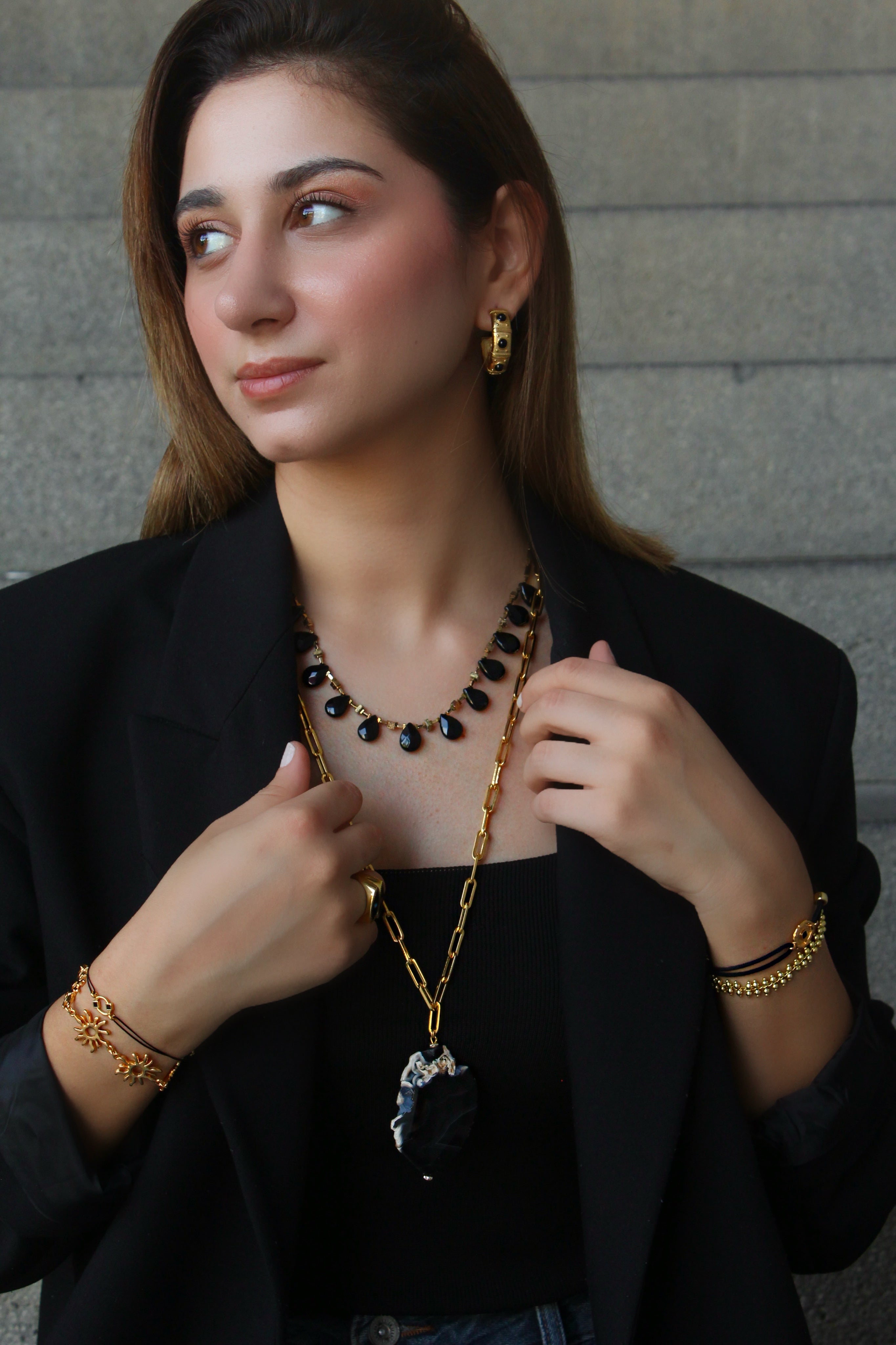 OBSIDIAN GLOW SİYAH DAMLA KOLYE