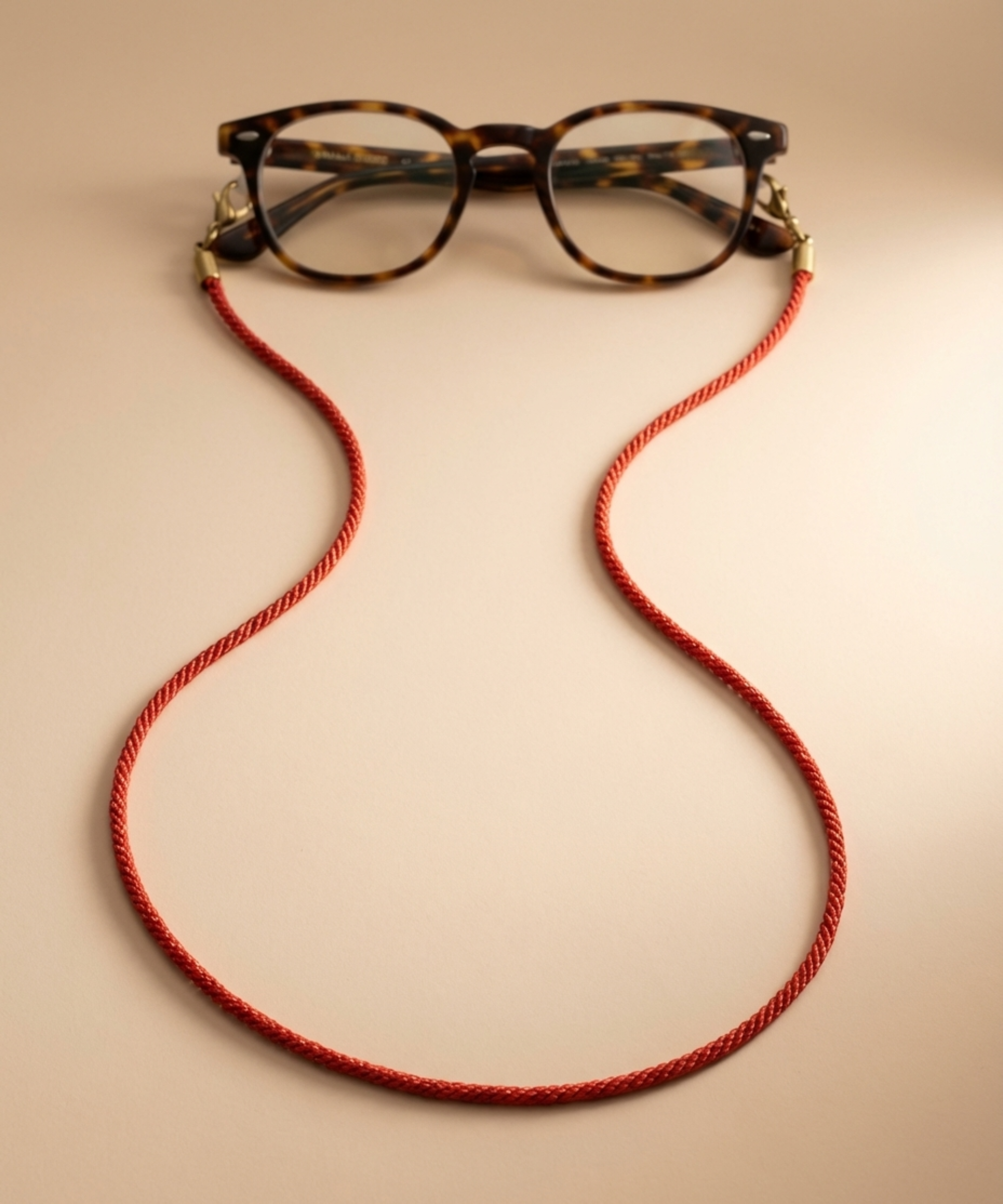 GLOSS & GOLD GLASSES CHAIN