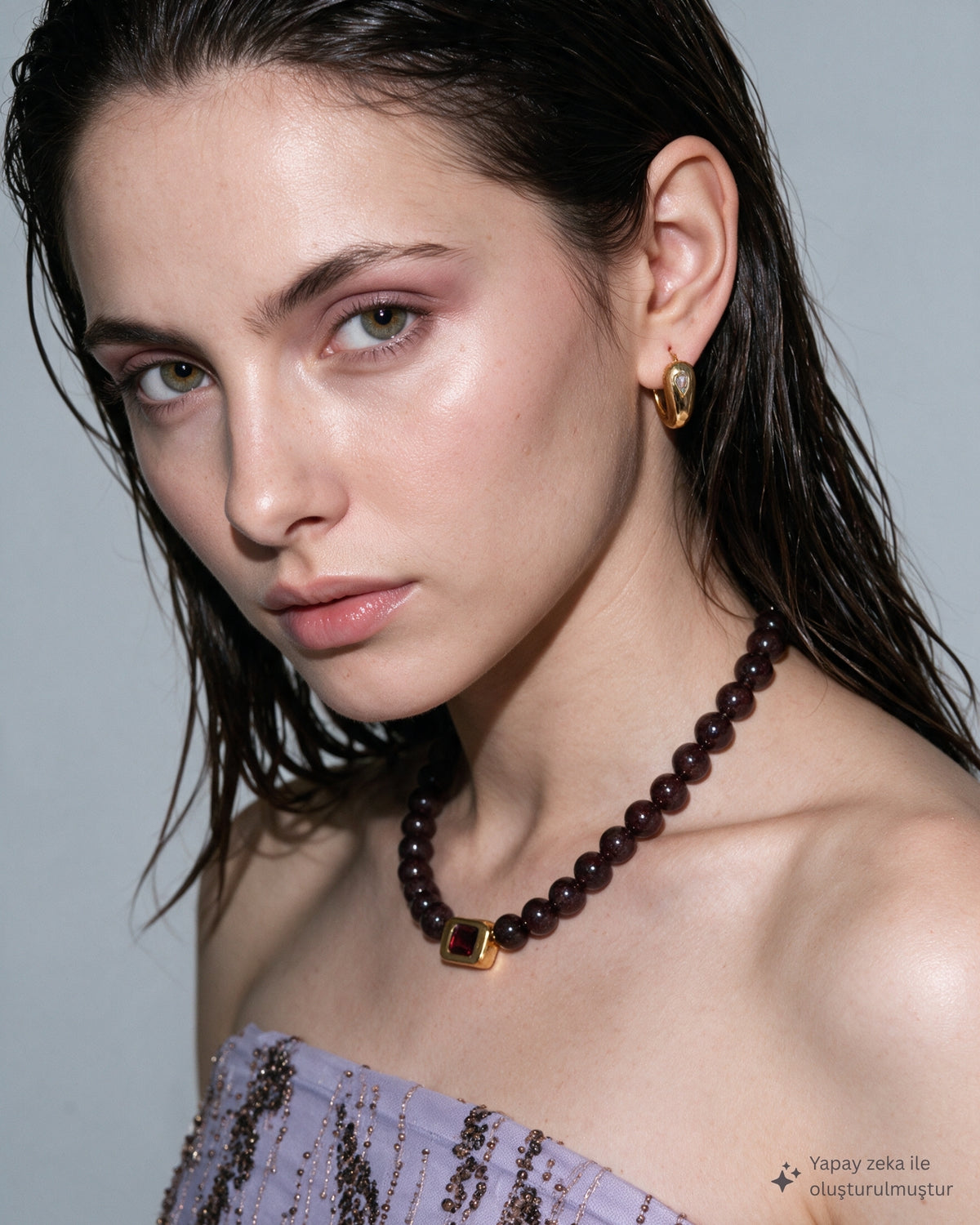 VIVIENNE GRANAT KOLYE