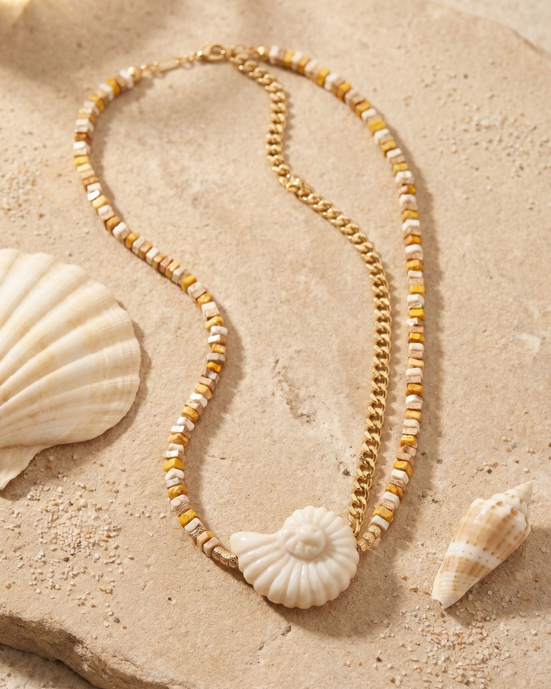 SEASHELL TREASURE OCEAN BREEZE KOLYE