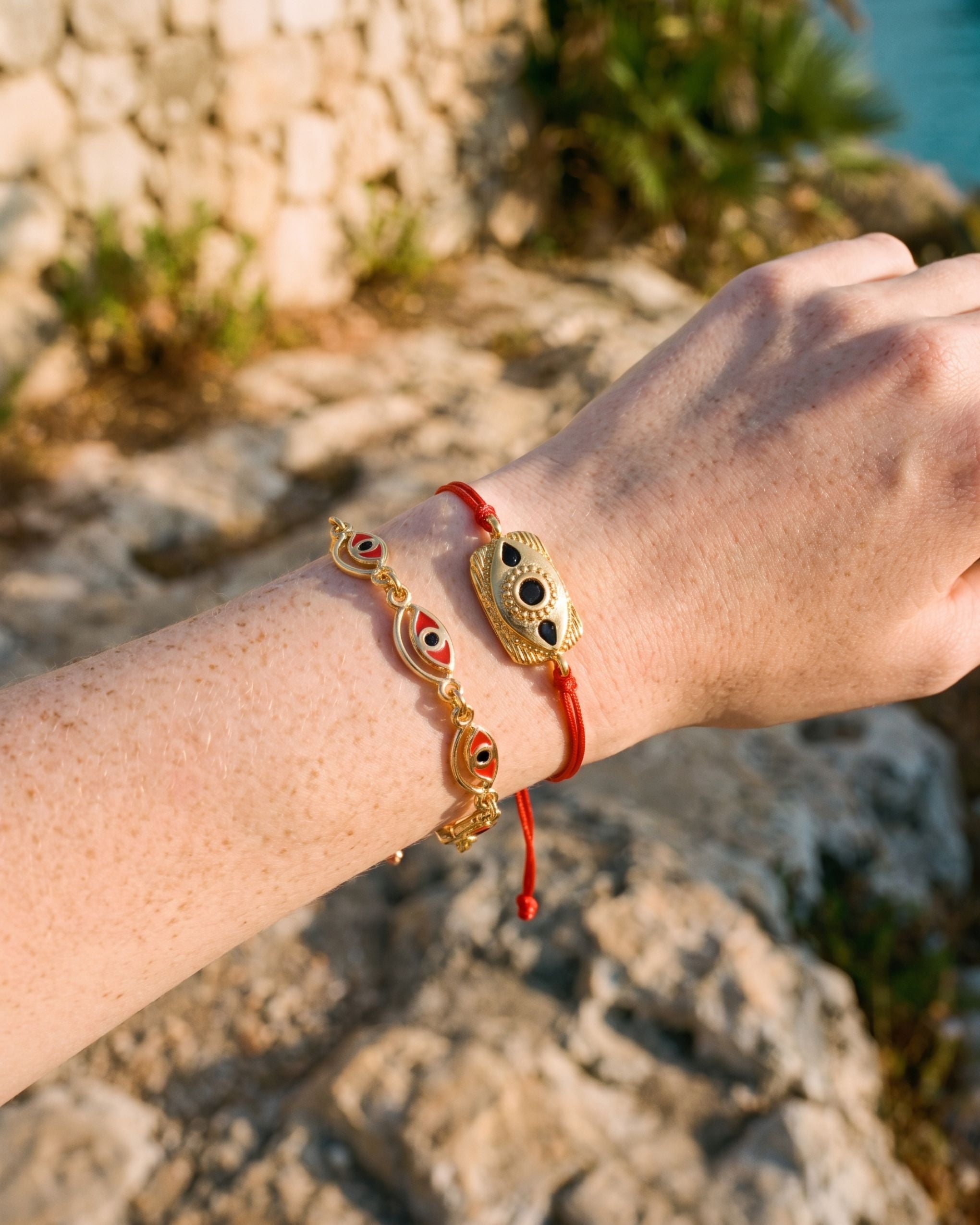 MIDNIGHT GUARDIAN RED ROPE BRACELET