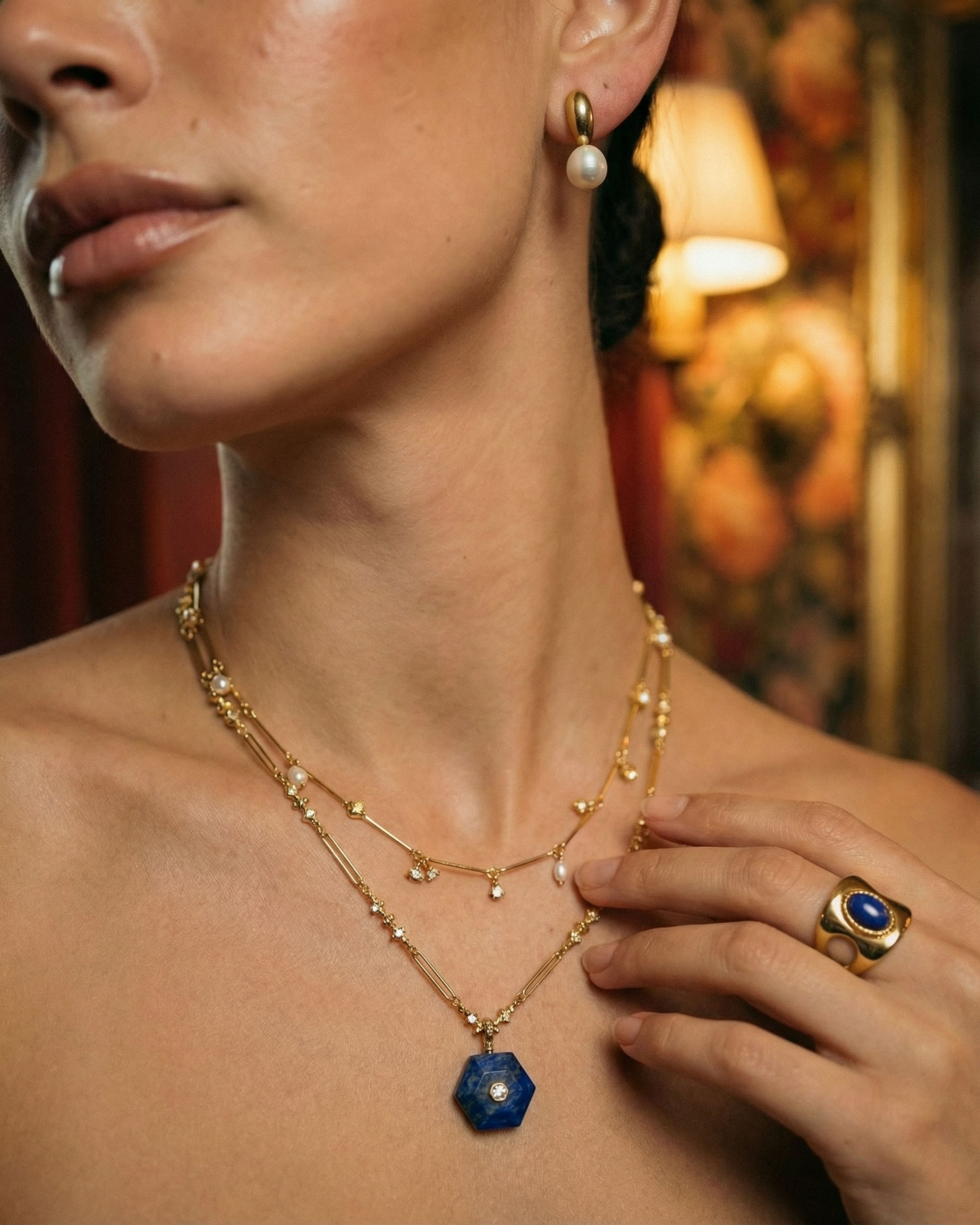 NIGHT ORBIT NECKLACE