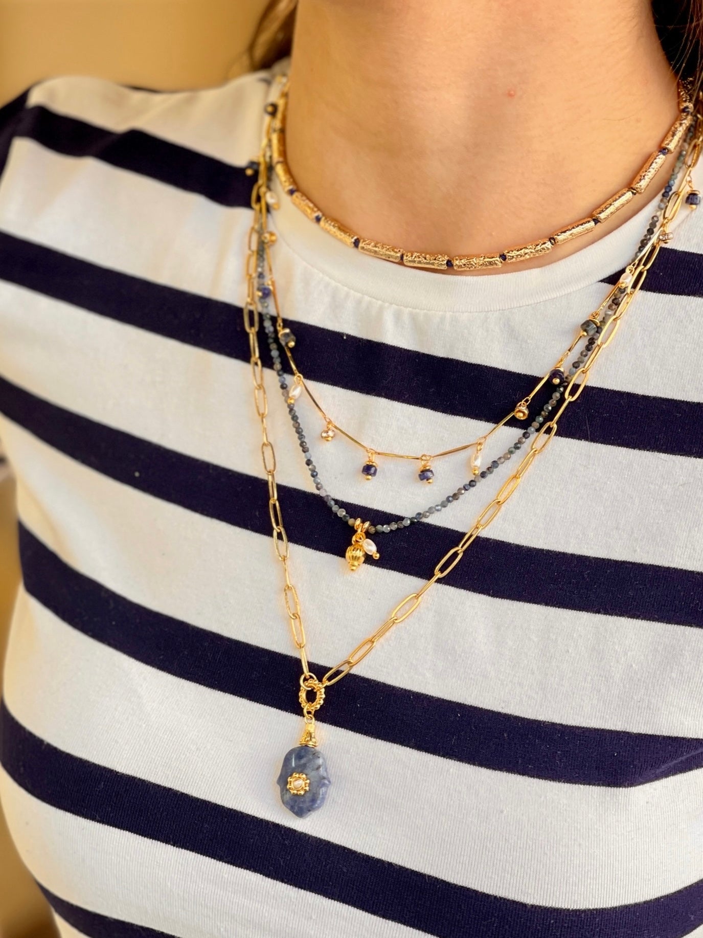 DANCING DISCO LAPIS SPARKLE NECKLACE