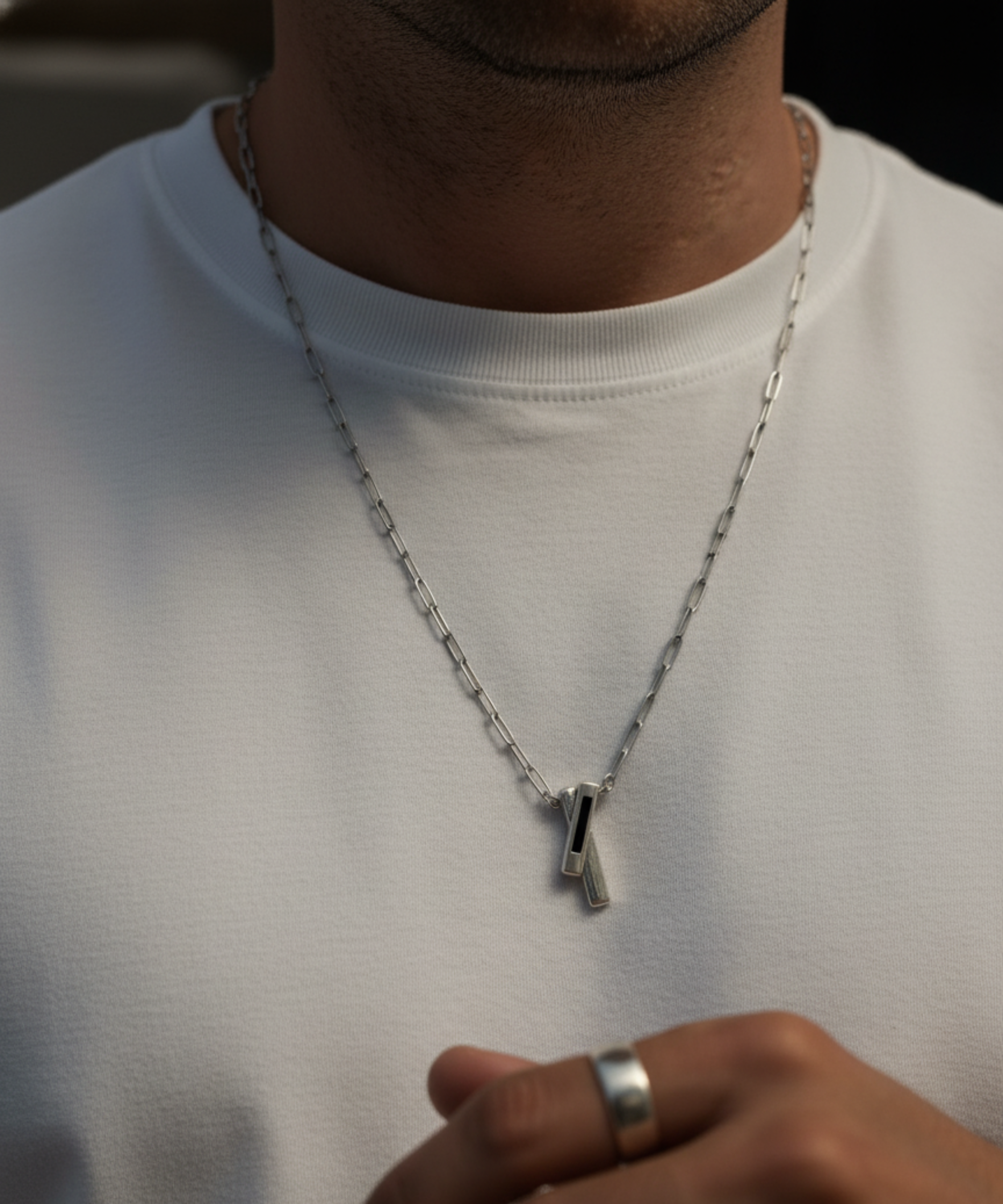 ATLAS MIDNIGHT CHAIN NECKLACE