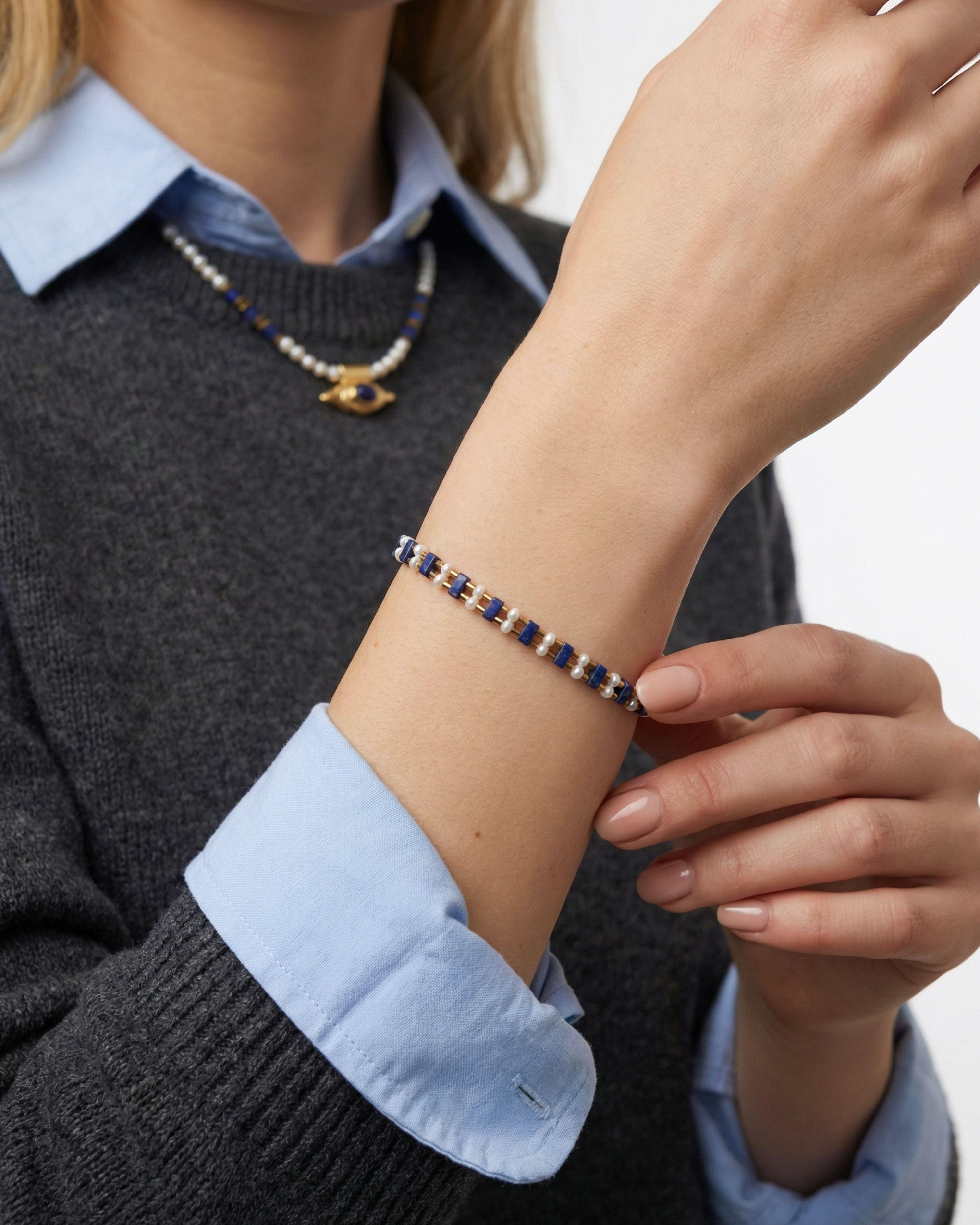 LAPIS HUE PEARL BRACELET