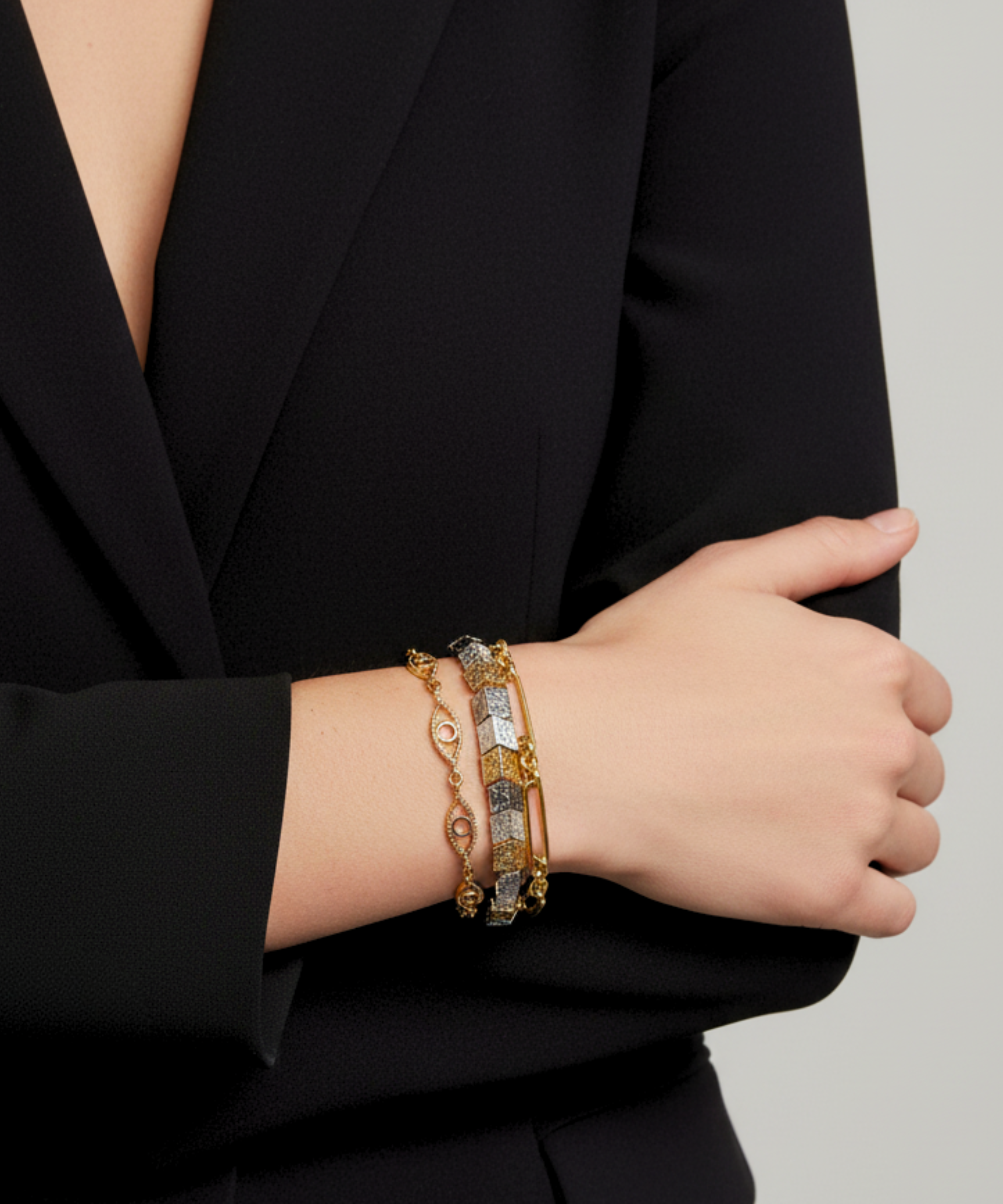 ETERNAL GAZE GOLD PLATED BRACELET