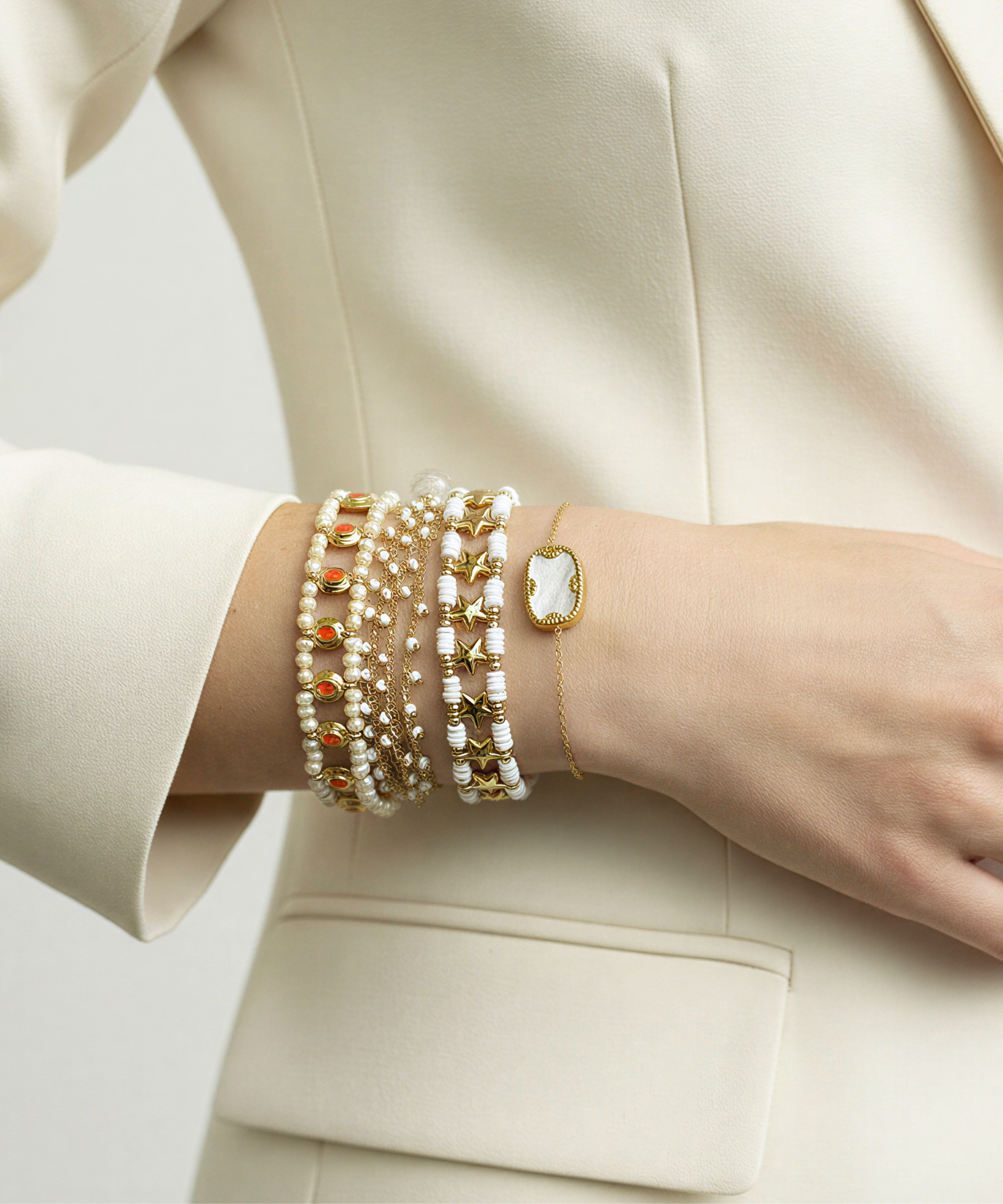 LAGUNA CORAL PEARL BRACELET