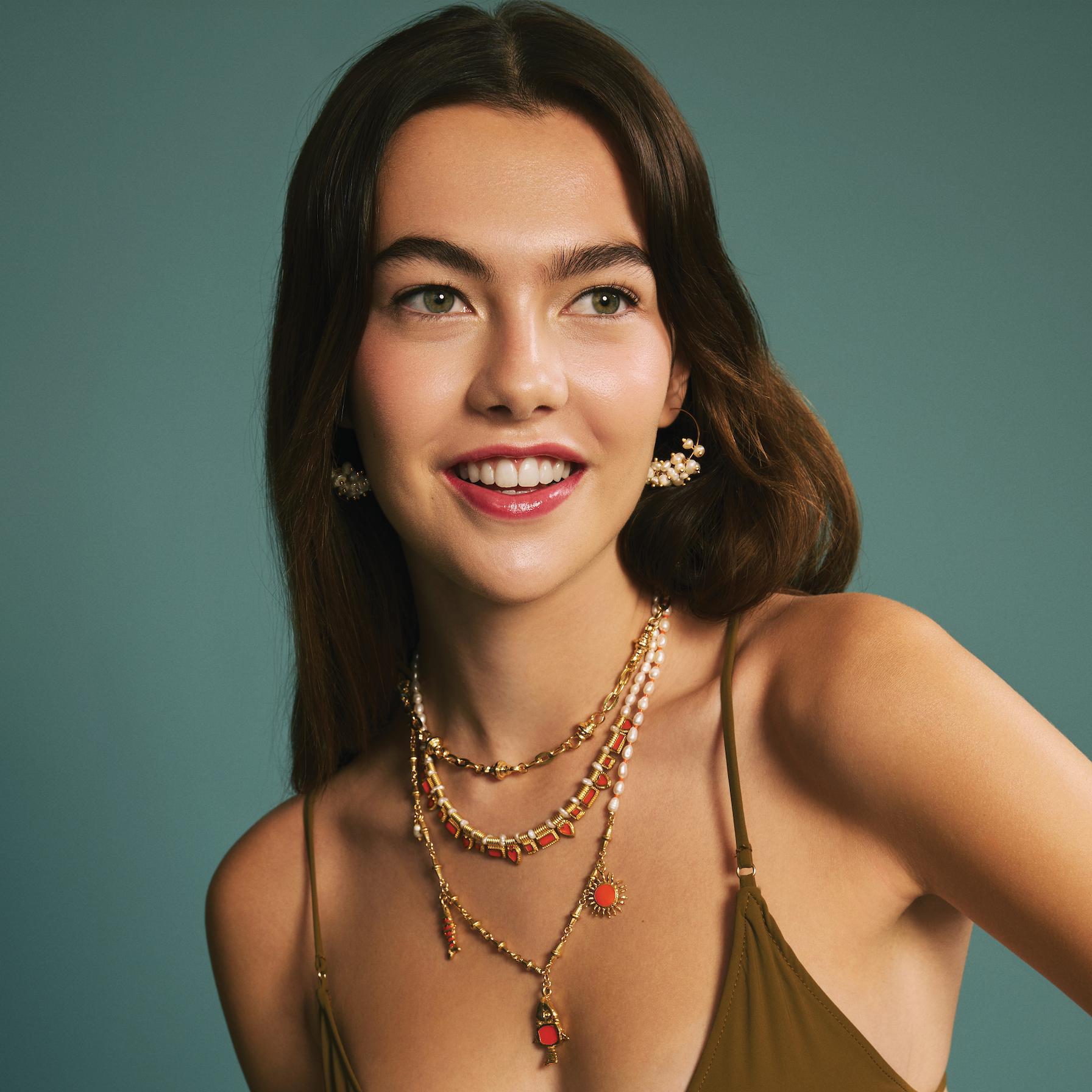DANCING FISH CHARM PEARL NECKLACE