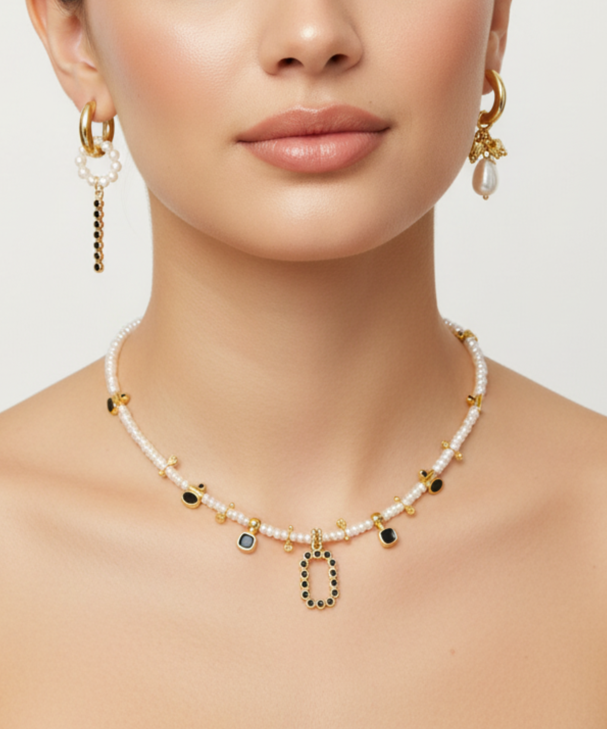 MIDNIGHT PEARL EARRINGS