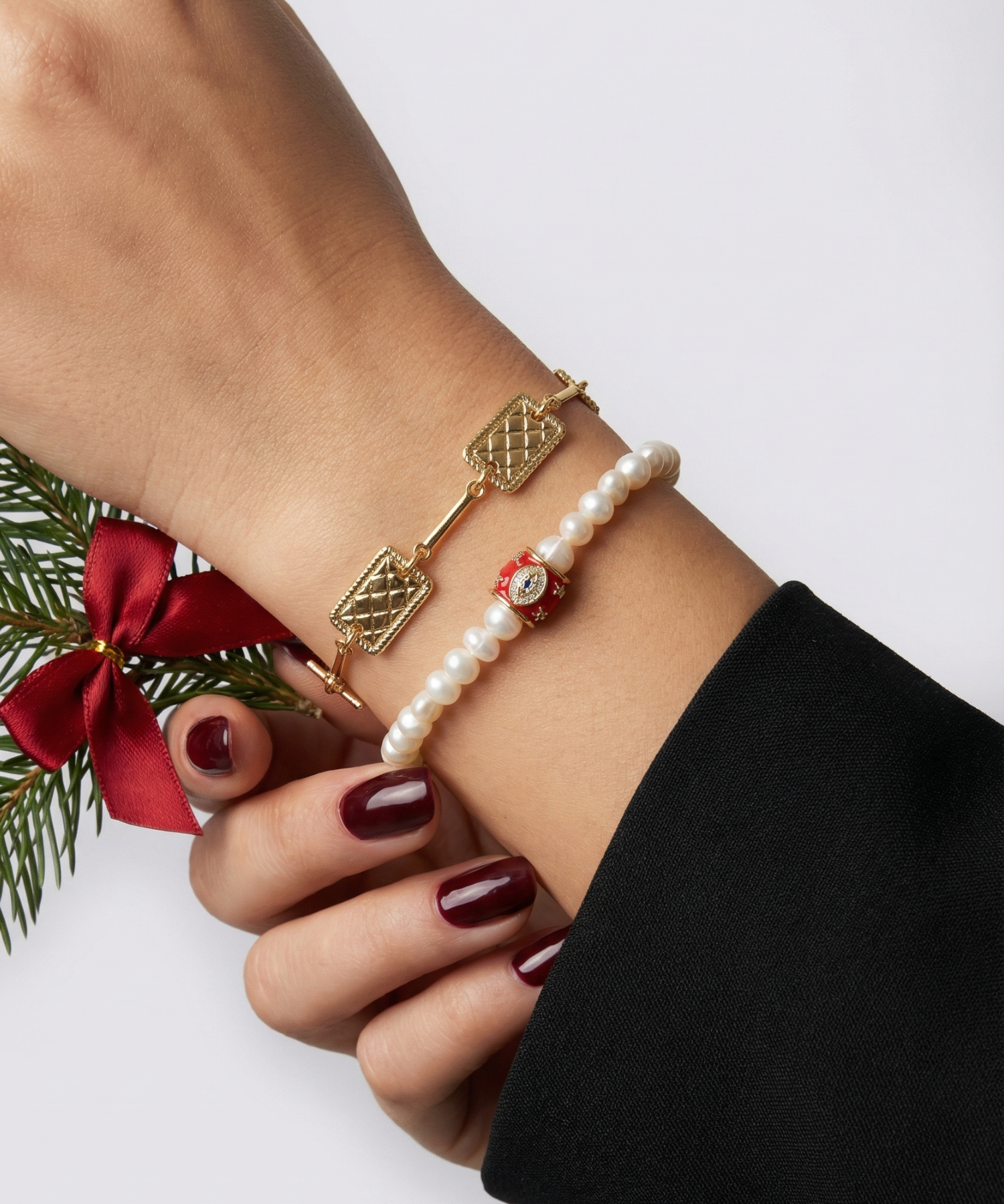 PEARL GALAXY RED BRACELET