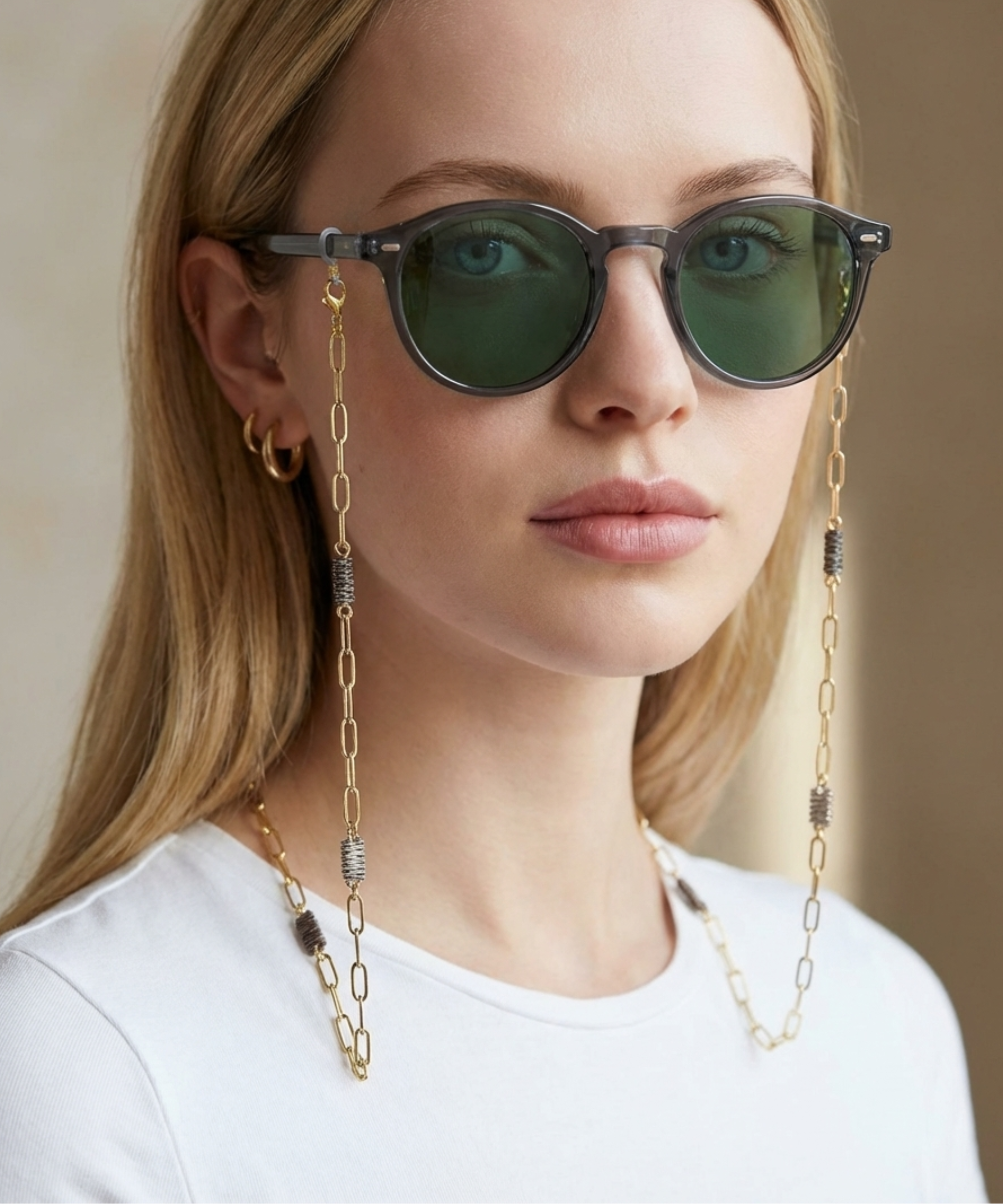 GENTLE TRINITY GLASSES CHAIN