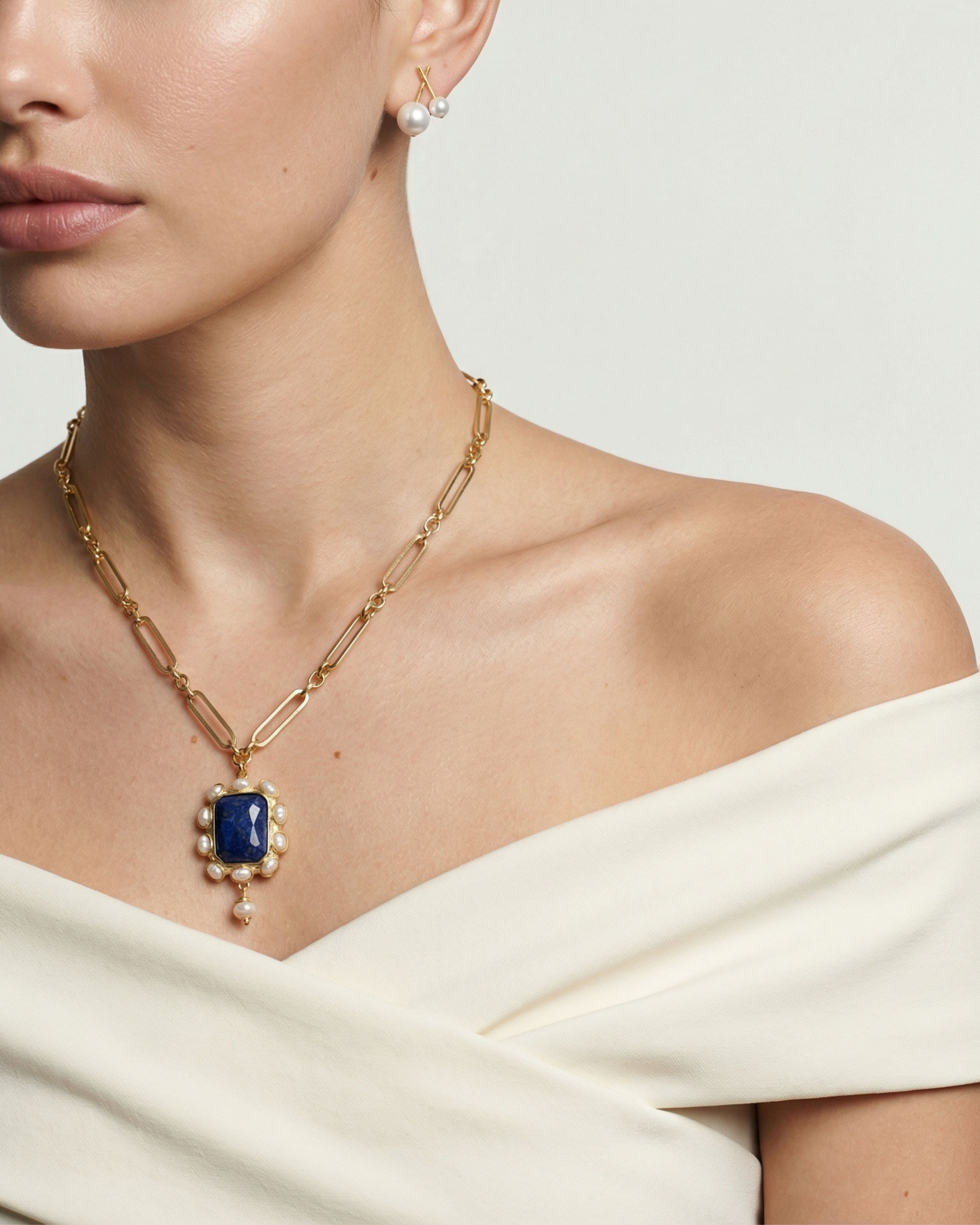 CROSS PEARL STUD EARRINGS