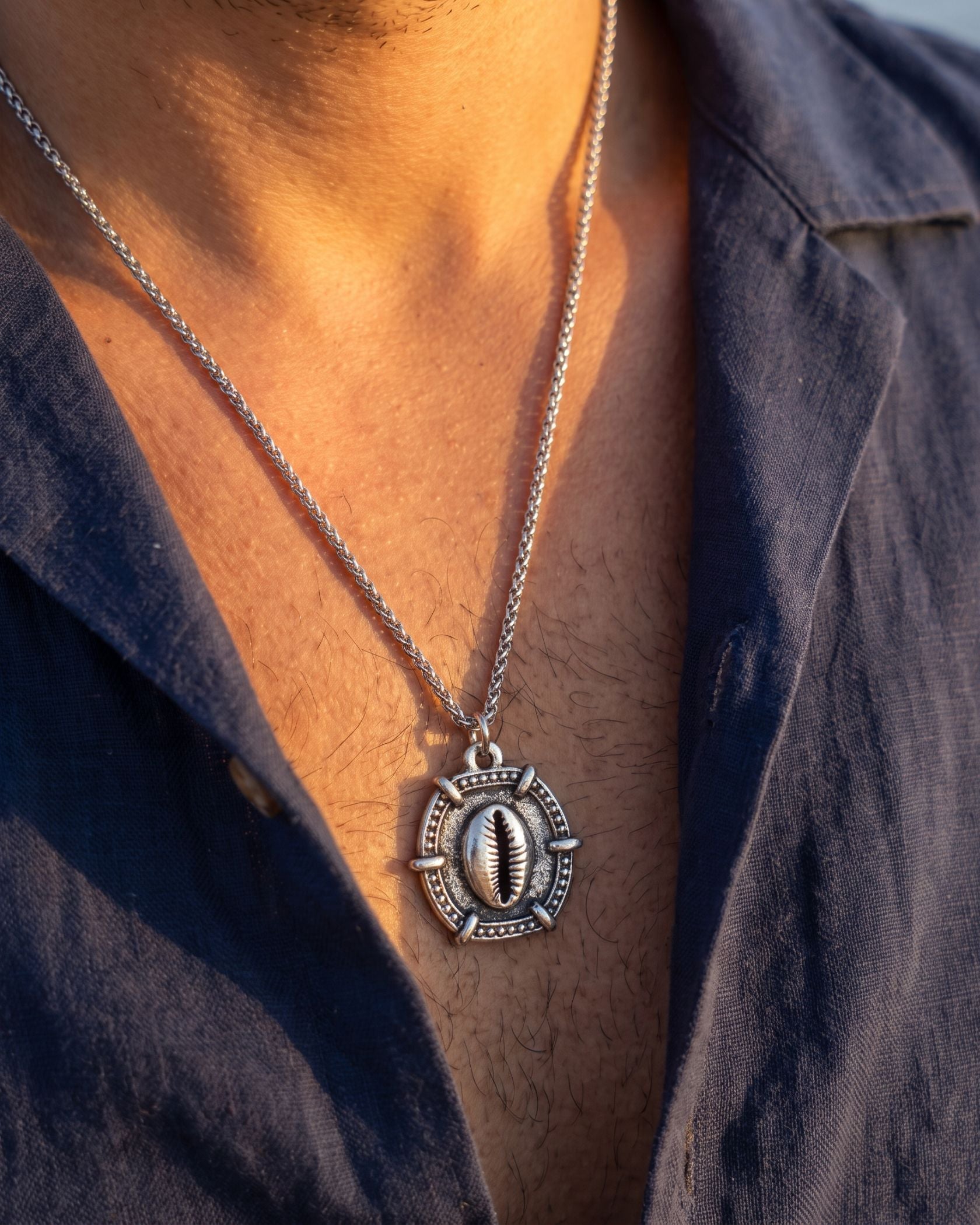 SEA SHELL CHAIN NECKLACE