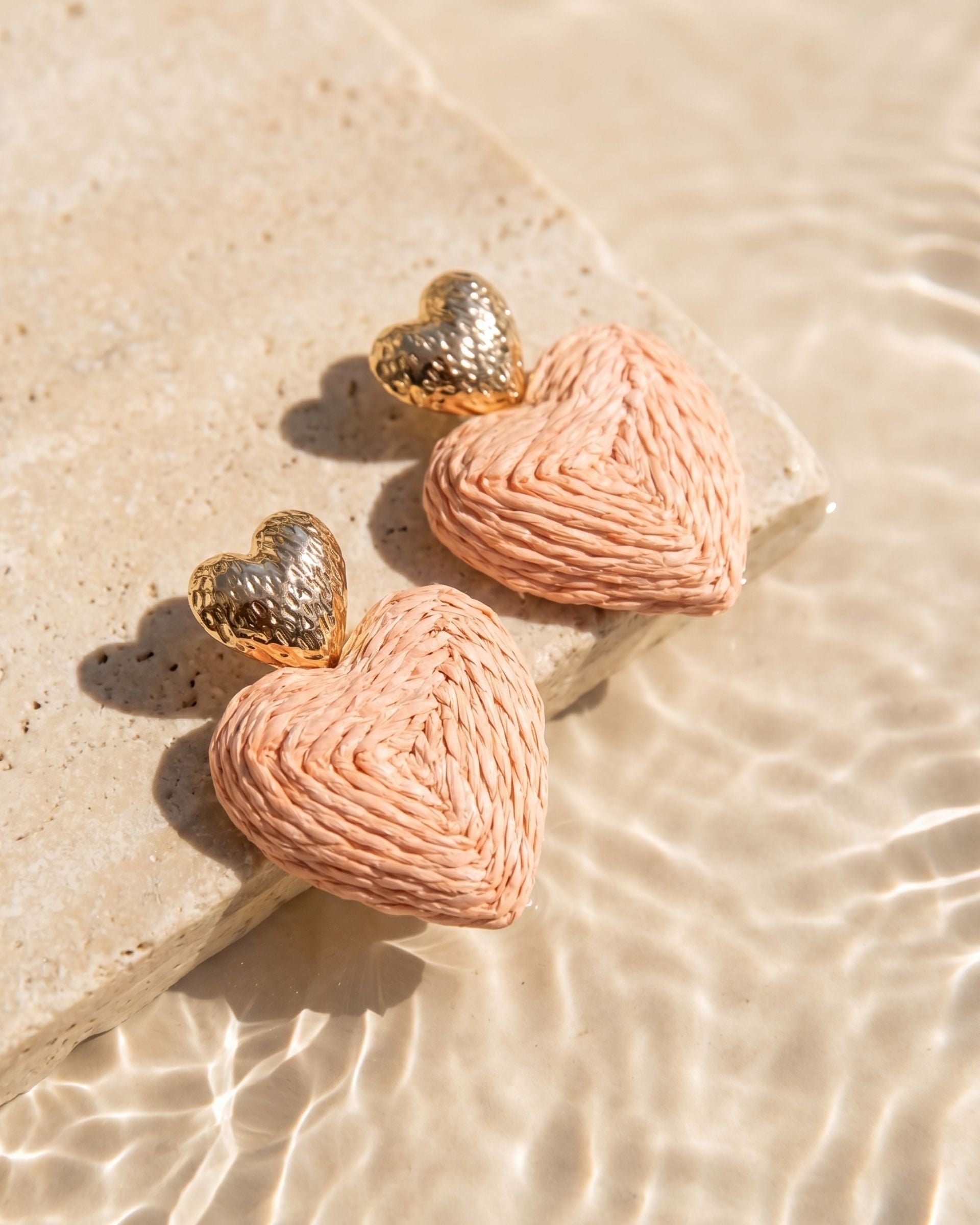 COASTAL HEART SUNSET PINK EARRINGS