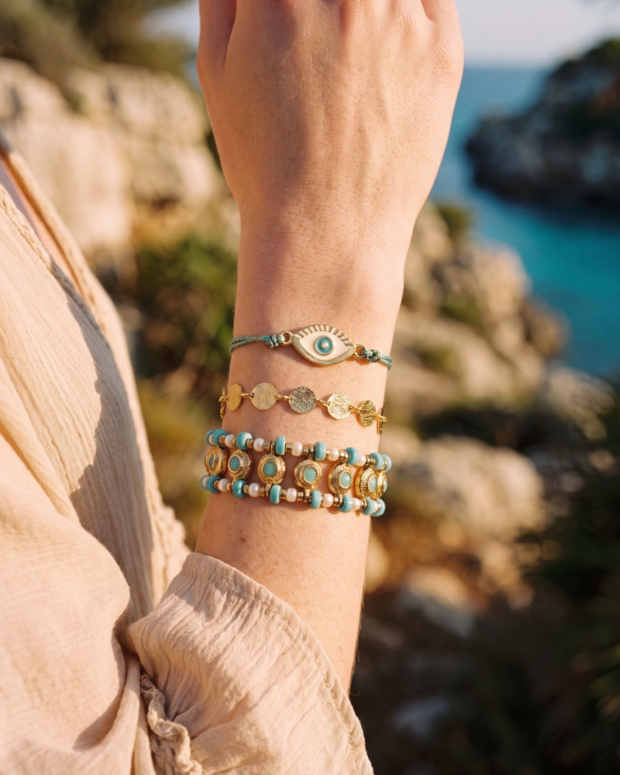 WHITE AURA TURQUOISE ROPE BRACELET