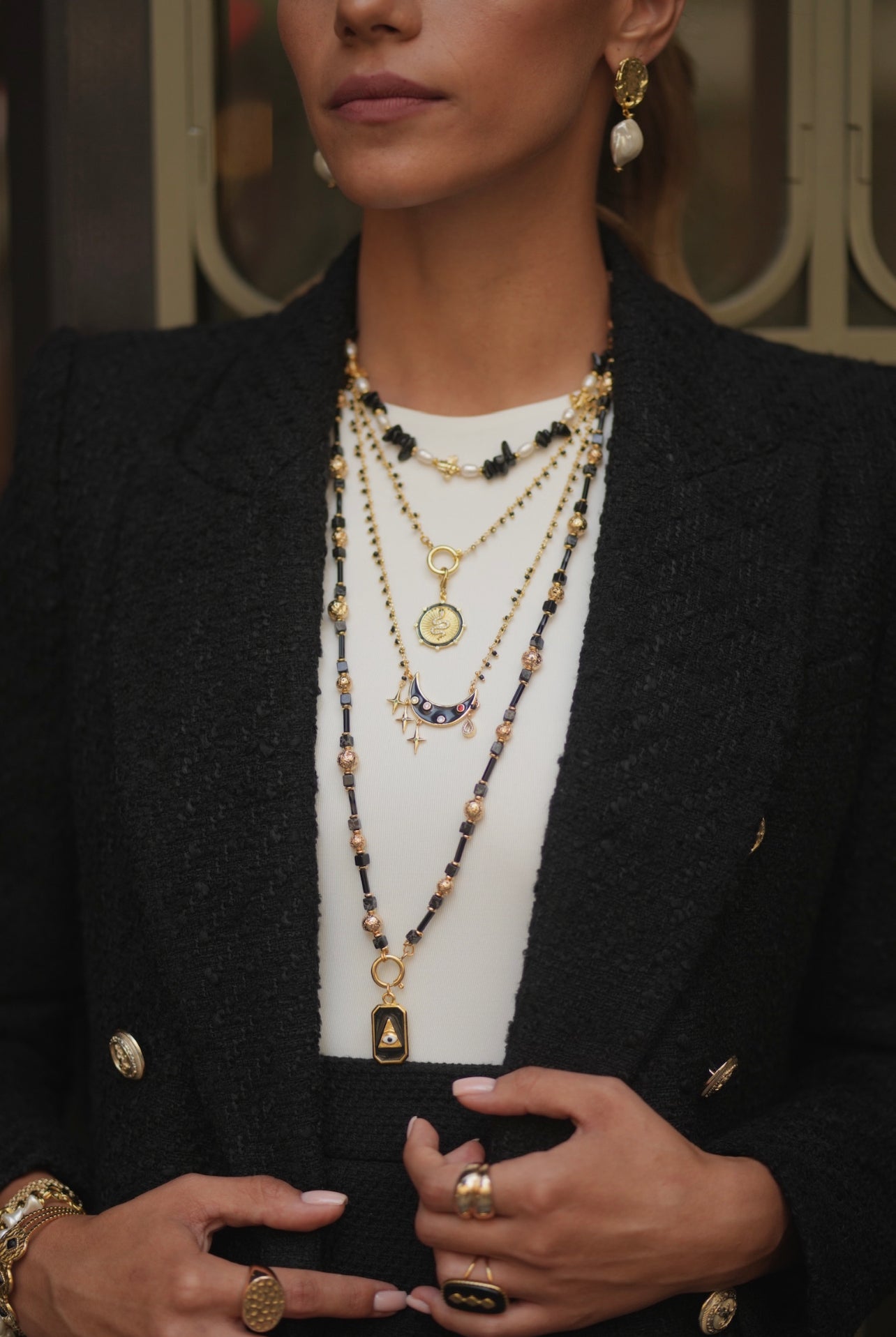 BEE LOVE BLACK NECKLACE