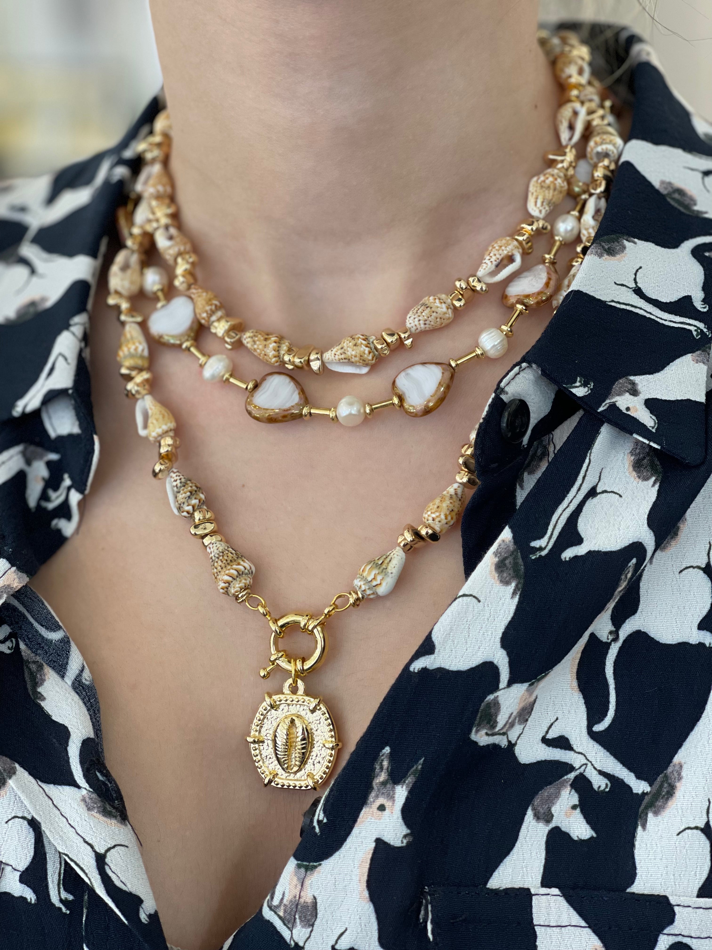 AMALFI SEASHELL NECKLACE